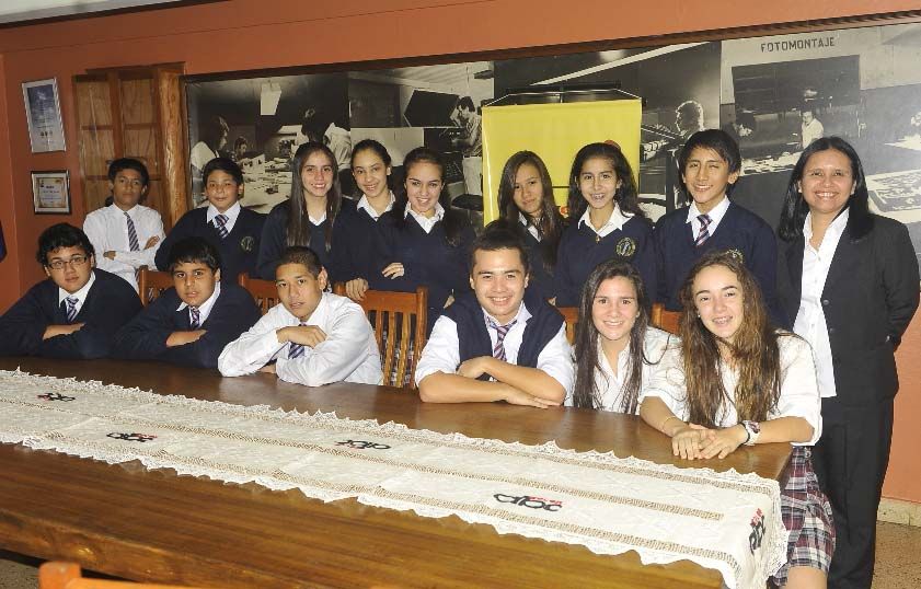 Delegaci n Del Colegio Sek En Competencia Locales ABC Color