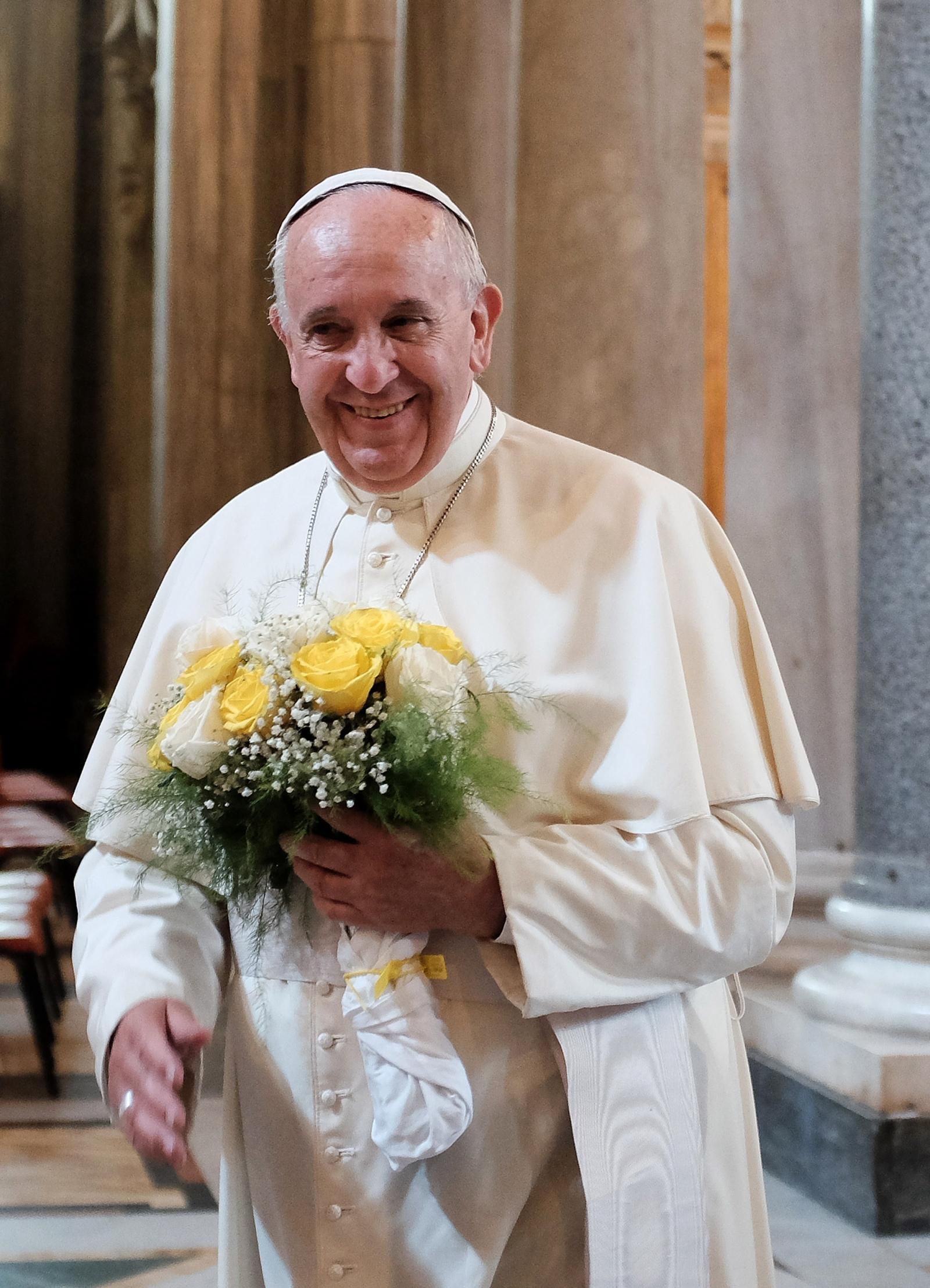 El Papa supera los 22 millones de seguidores en Twitter Ciencia ABC El Papa supera los 22 millones de seguidores en Twitter Ciencia ABC