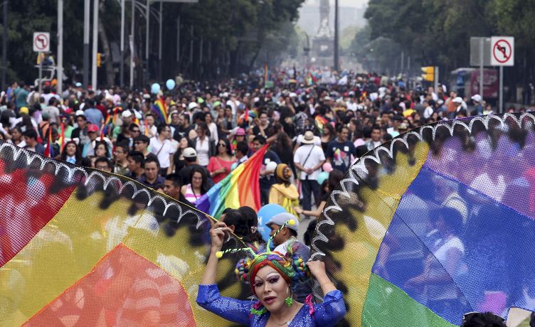 Ochenta mil personas marchan a favor de diversidad sexual en Ciudad de ...