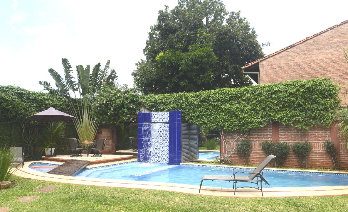 Ocio en la pileta - Casa y Jardín - ABC Color