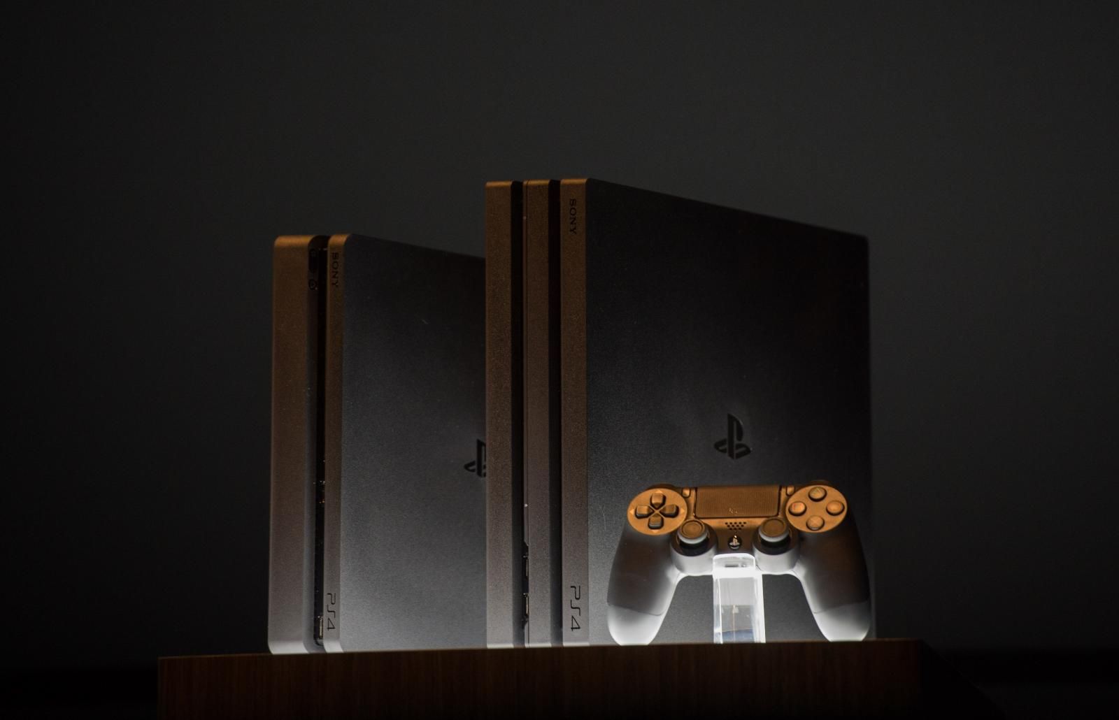 Sony lanza dos nuevos modelos de la Playstation 4, incluido uno de alta ...