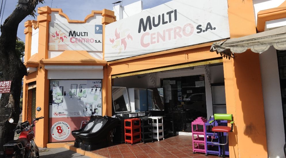 Descuentos en muebles para equipar la oficina y el hogar en el Agosto