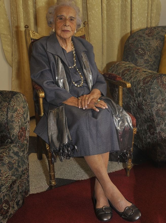 Doña Elvira Toranzos Aquino, madre patriota, hoy cumple 101 años de