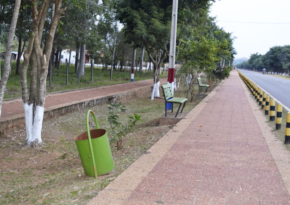 Denuncian a exautoridad de Isla Pucú Interior ABC Color