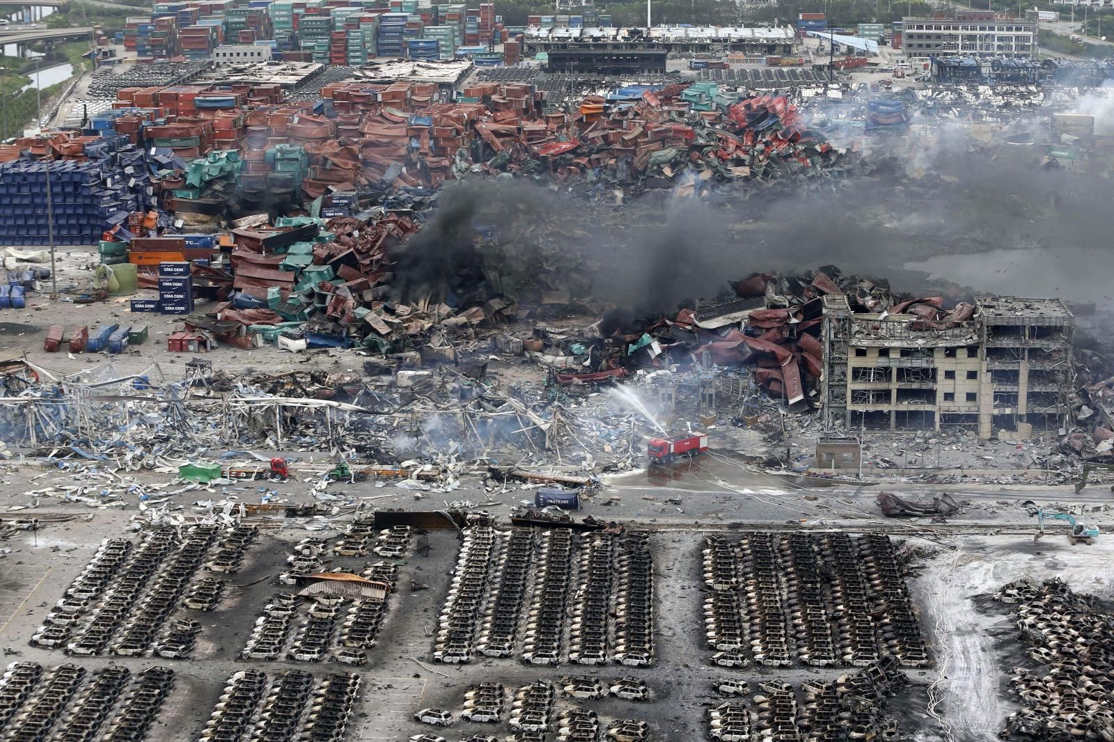 Llega a 85 la cifra de muertos por explosiones en Tianjin - Mundo - ABC ...