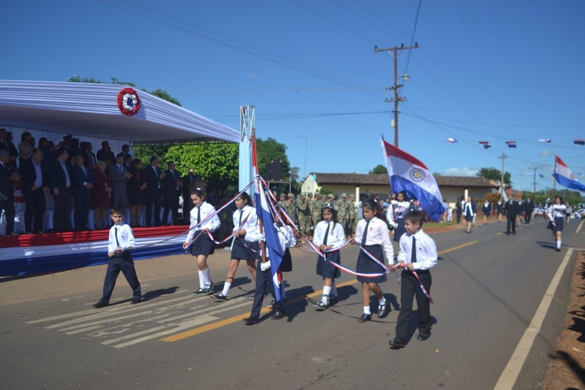 Festejan 78 años de Isla Pucú Nacionales ABC Color