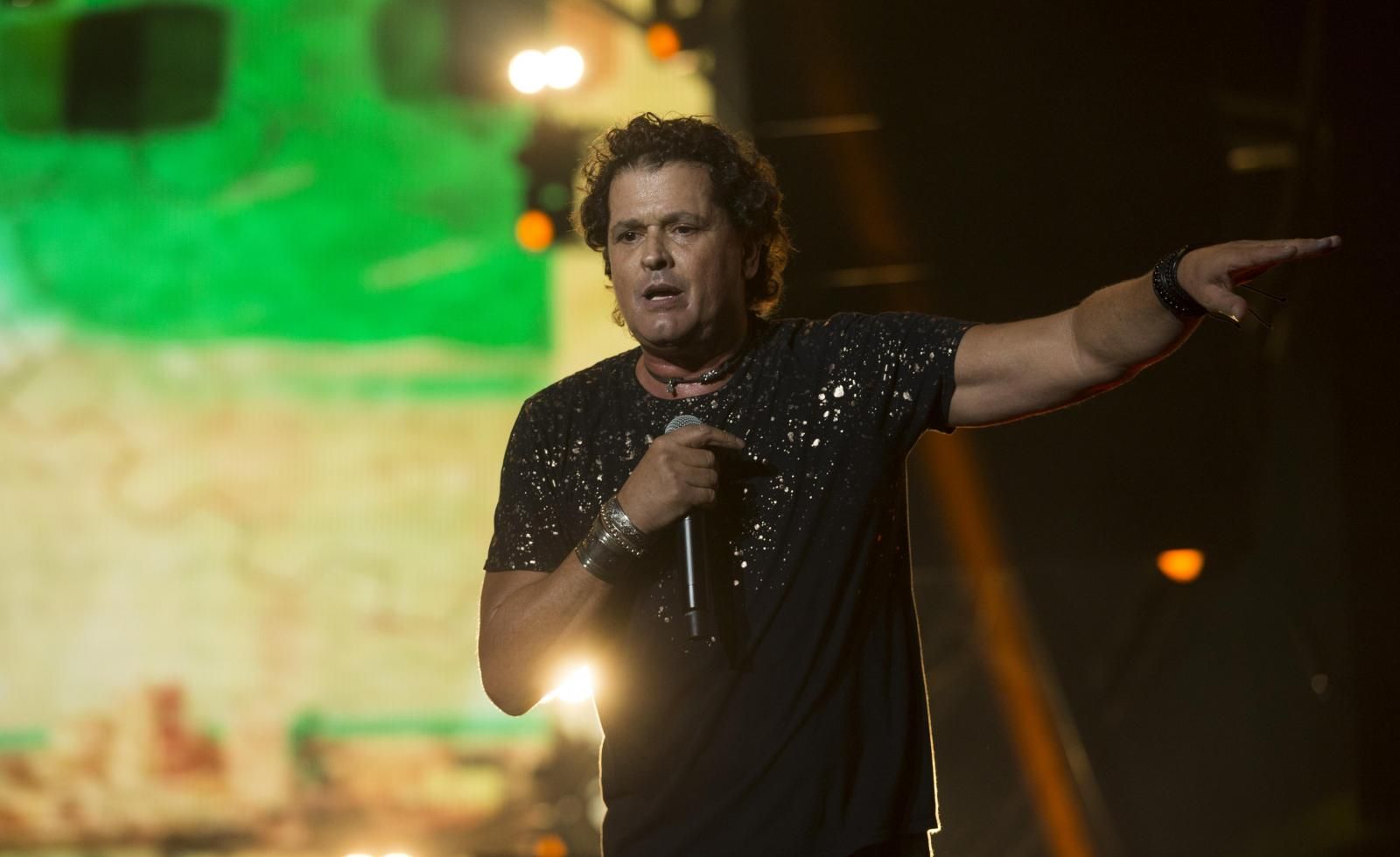 Carlos Vives vuelve para contar historias en “Vives” Música ABC Color