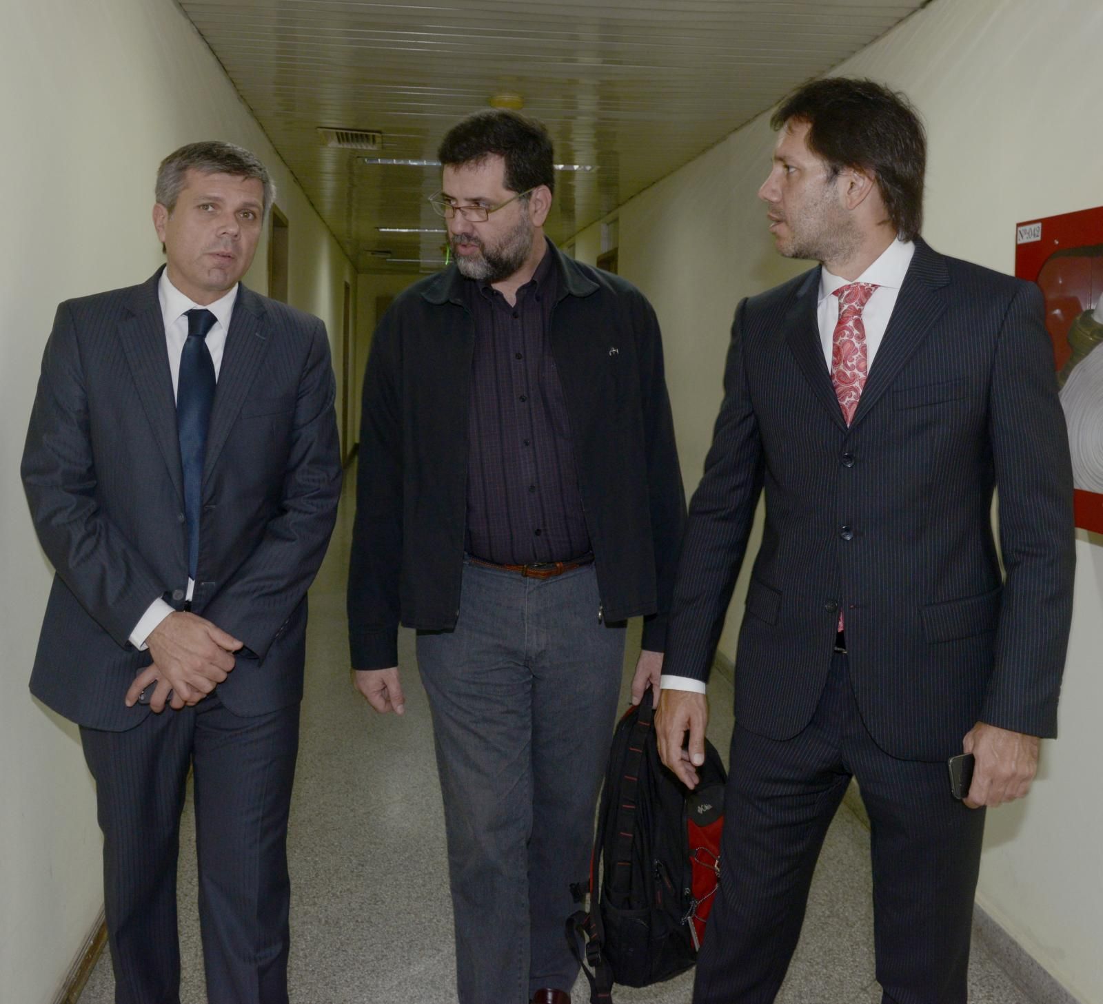 Riart podrá salir del país Nacionales ABC Color