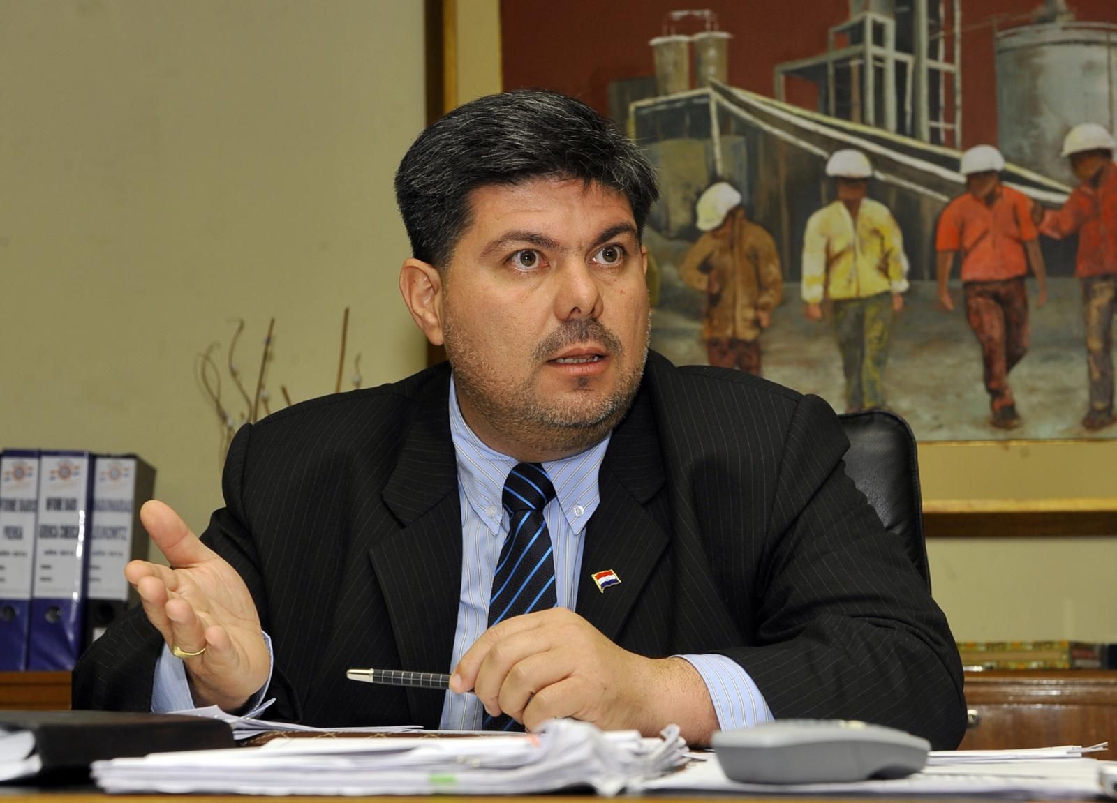 Imputan a extitulares de INC por negociado con cemento - Judicial - ABC