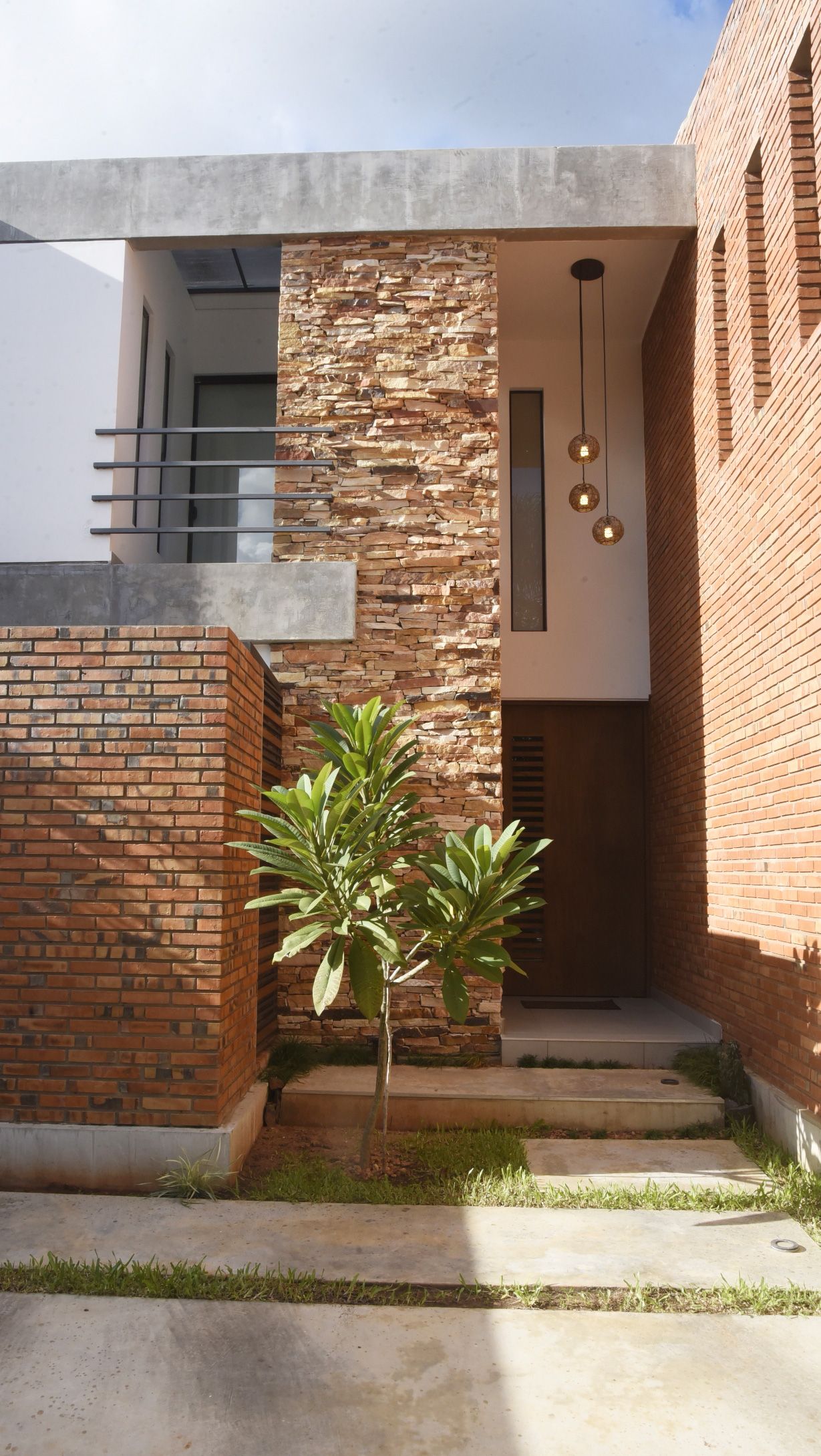 Mediana escala - Casa y Jardín - ABC Color