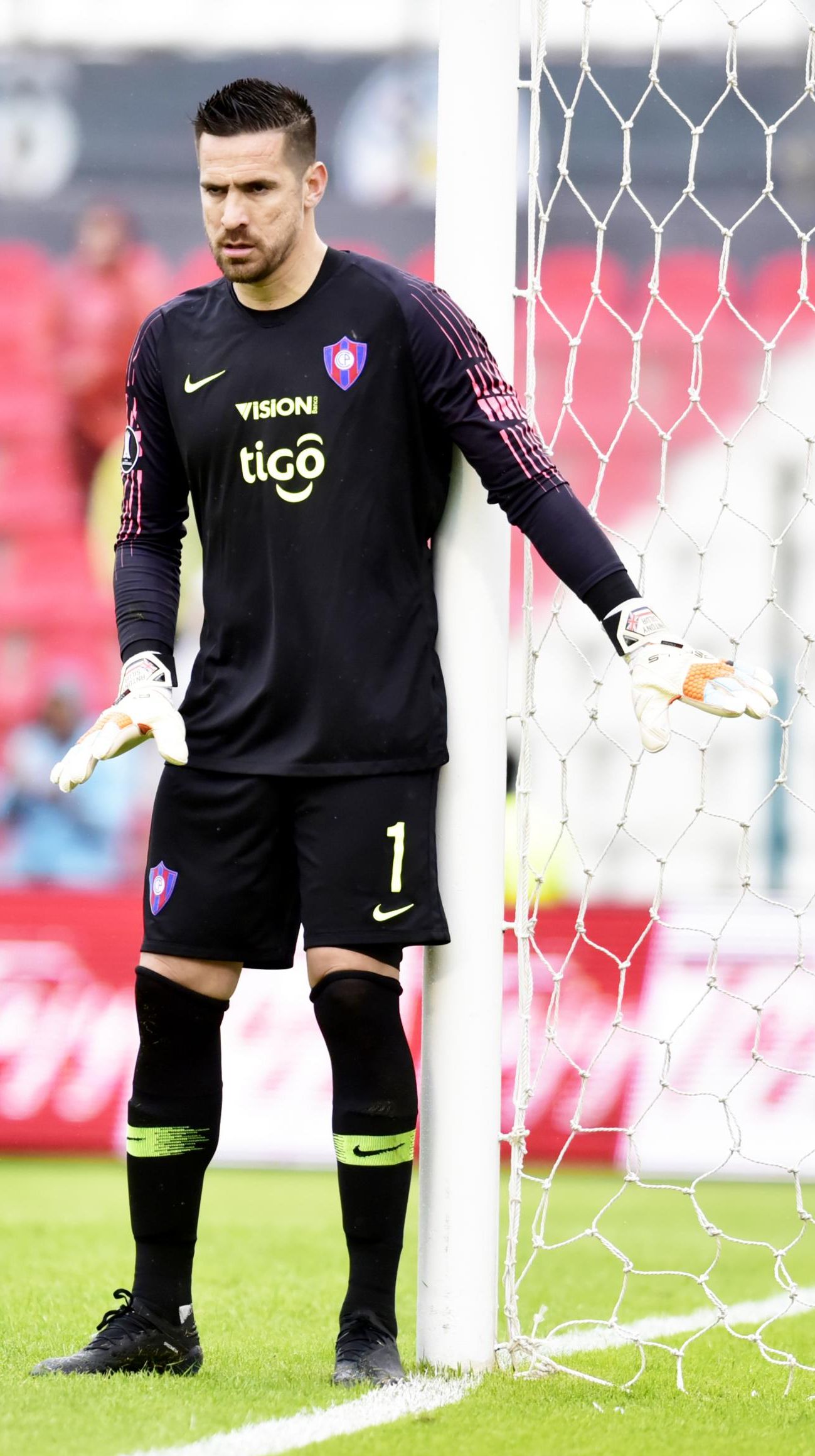 “Guante de oro”... Deportes ABC Color