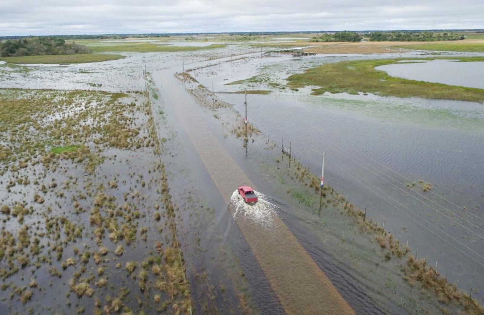 Cinco localidades cubiertas de agua - Interior - ABC Color