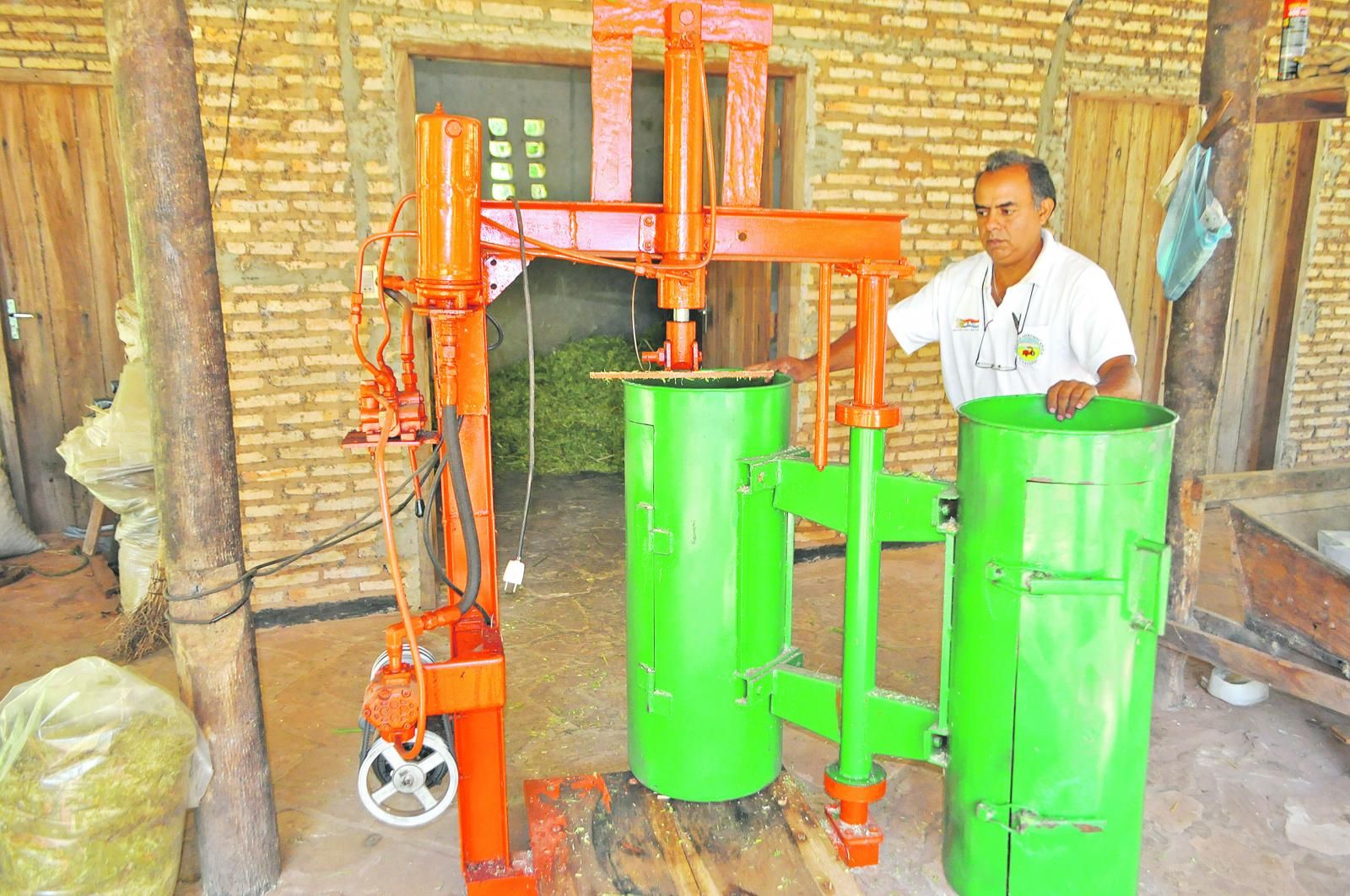 Ensiladora artesanal - Téc. Eladio Cousiño (*) - ABC Rural - ABC Color