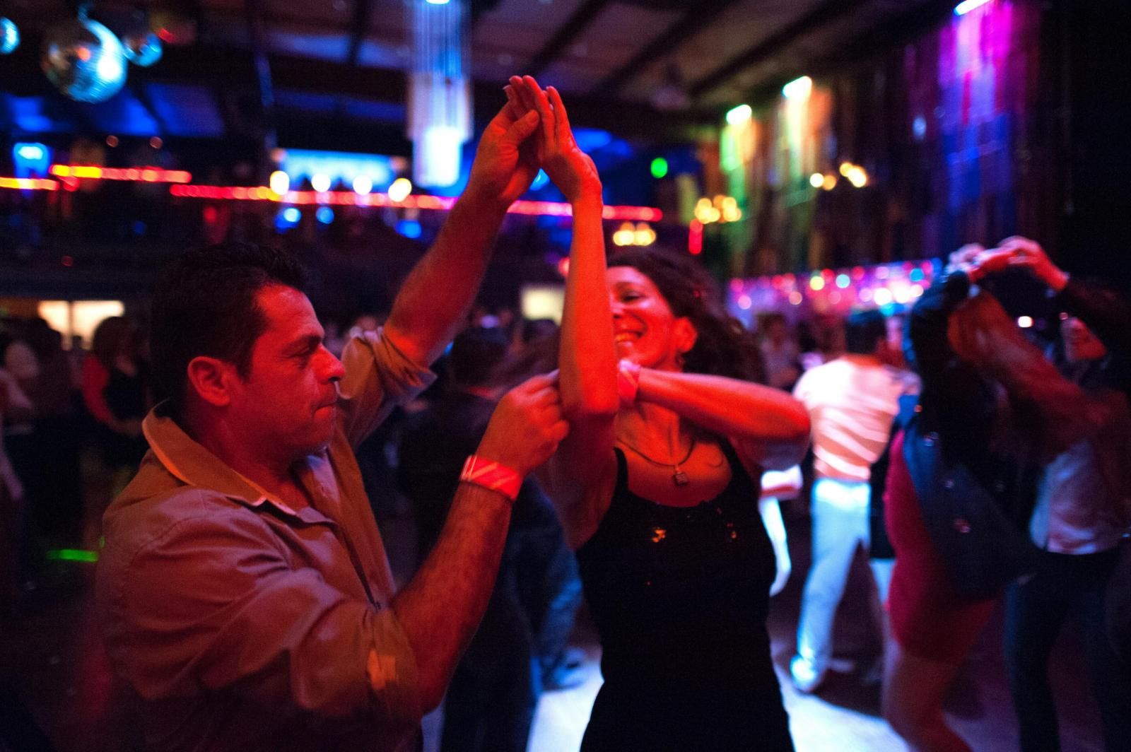 La invasión tecnológica no deja hueco para bailar salsa en San